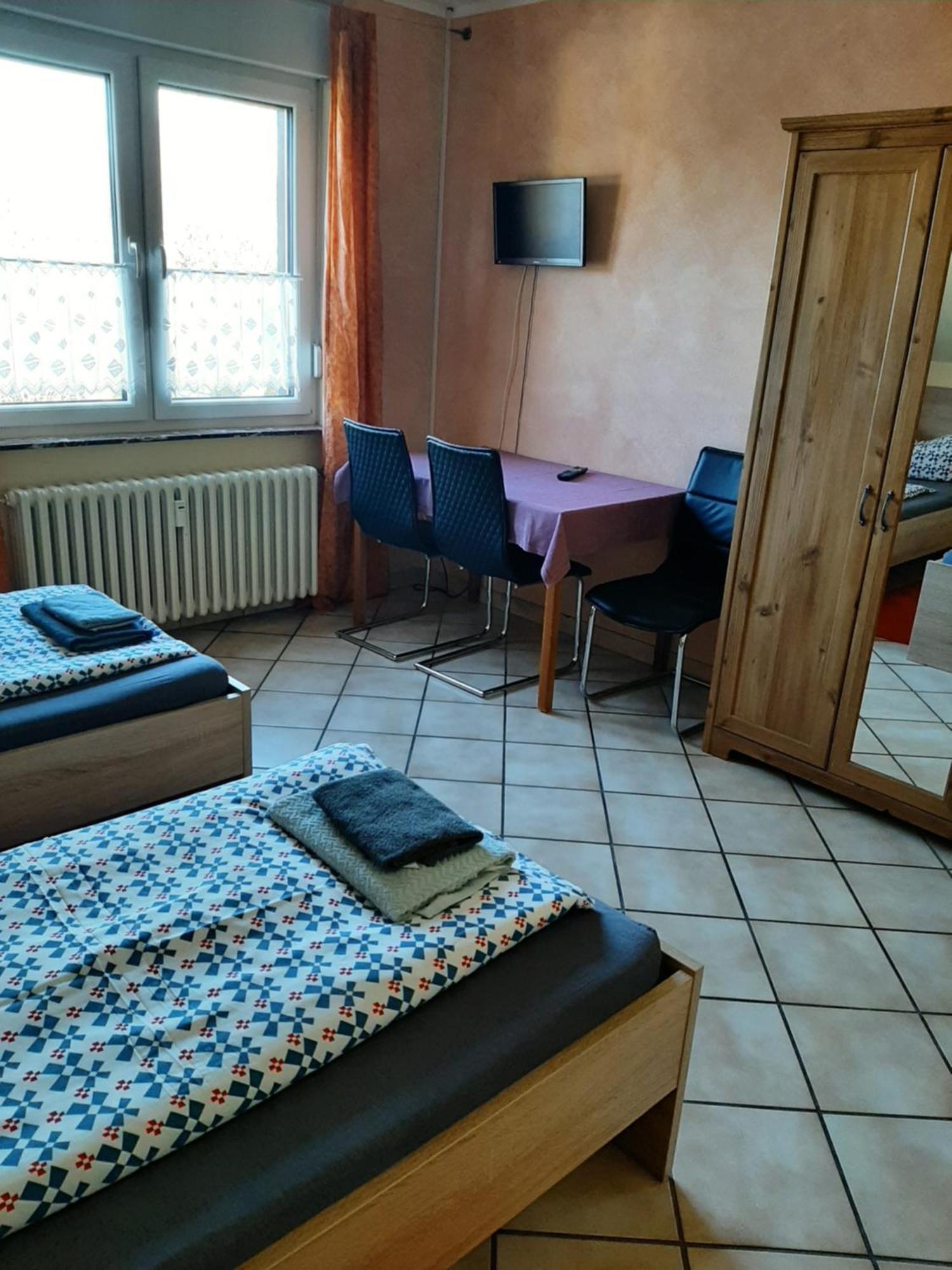 Haus Roseneck-Pension Am Stadtrand Borchen Pokoj fotografie